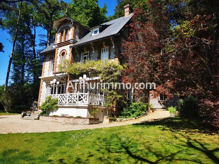 Maison 7 pièces  à vendre 155 m² — photo 1