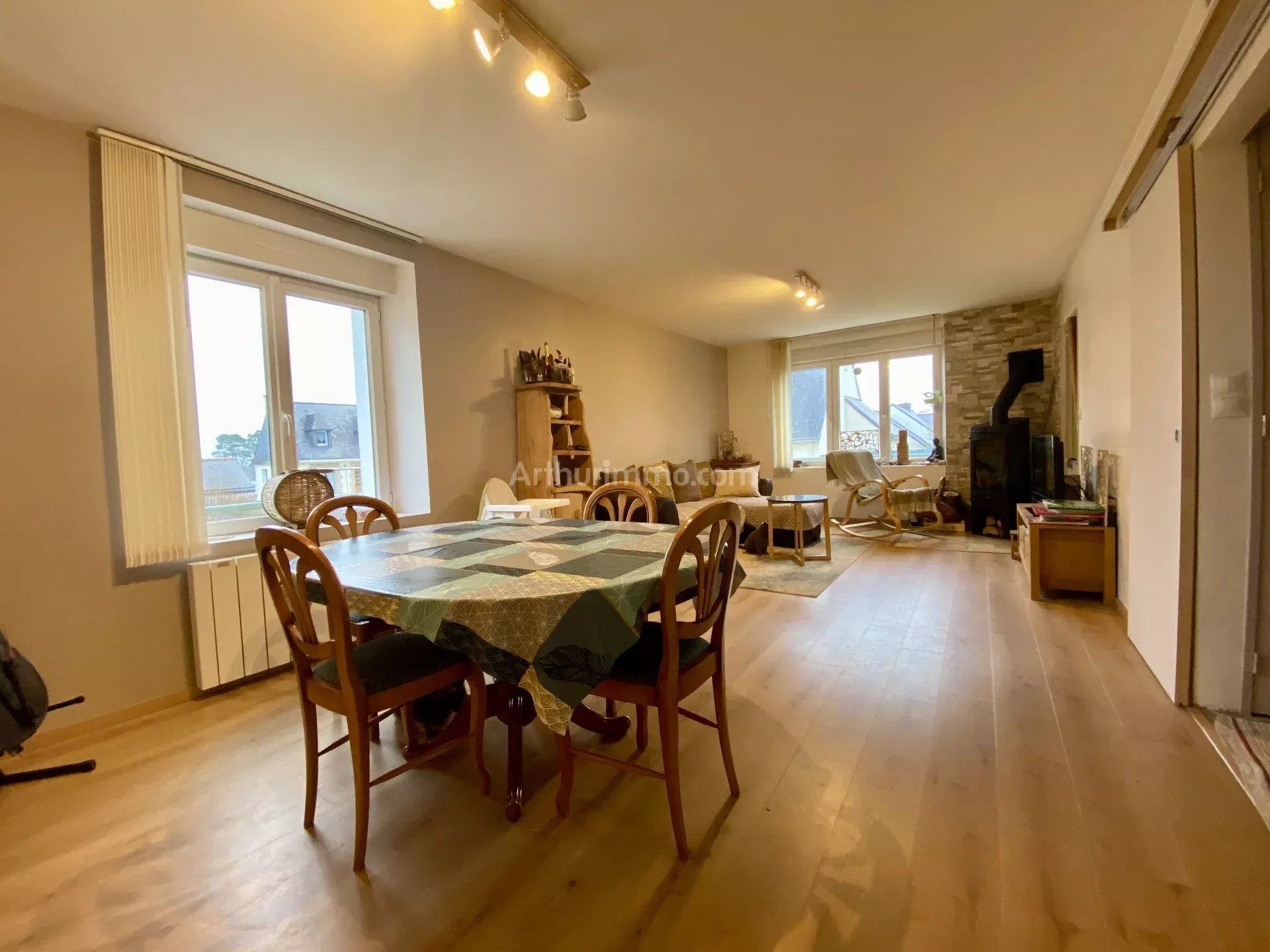 Maison 5 pièces 90 m² · à Pluvigner · 90 m² · 253 200 €