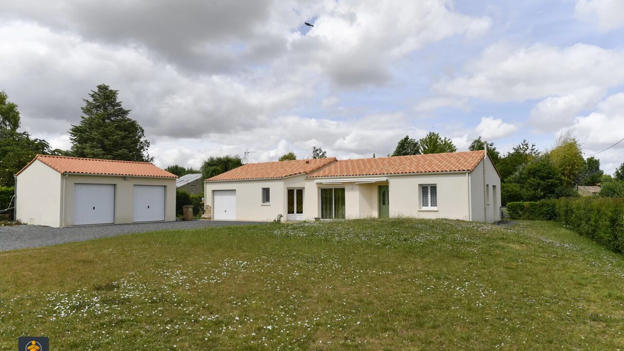 maison 5 pièces 109 m2 à Saint-Symphorien (79270)