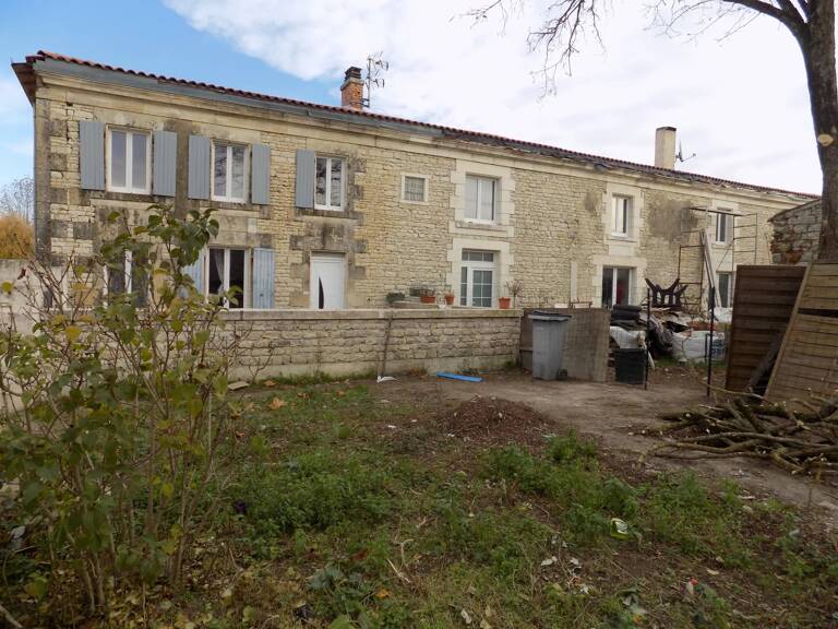 2 maisons de 107m² et 78m² à CRAMCHABAN — photo 1