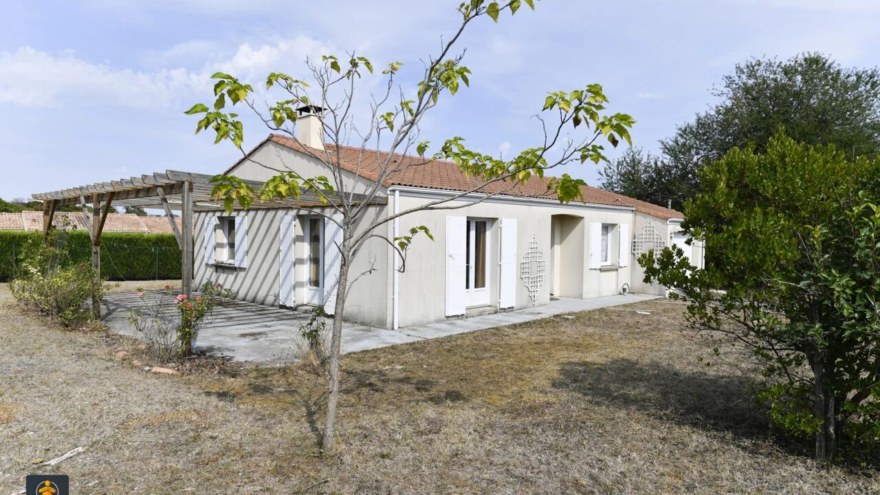 maison 3 pièces 96 m2 à Vallans (79270)