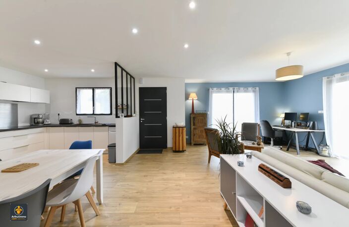 Maison plain-pied 94m² à LA CRECHE — photo 2
