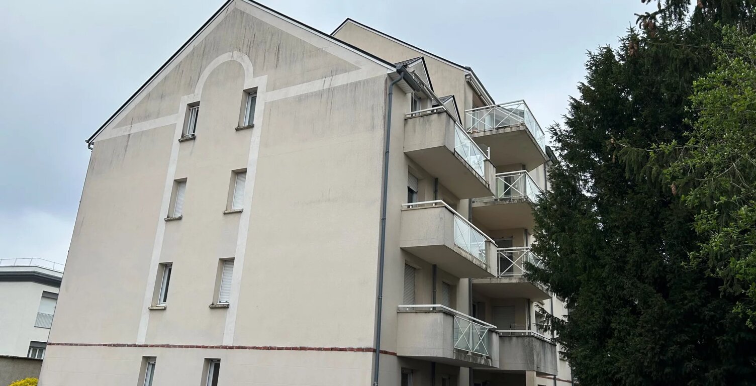 A VENDRE Appartement 1 pièce CHARTRES avec cave et parking — photo 1