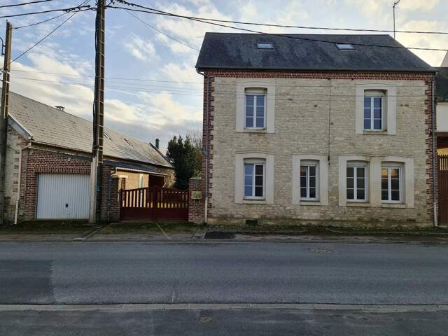MAISON EN PIERRE PROCHE CHAMBRY — photo du bien