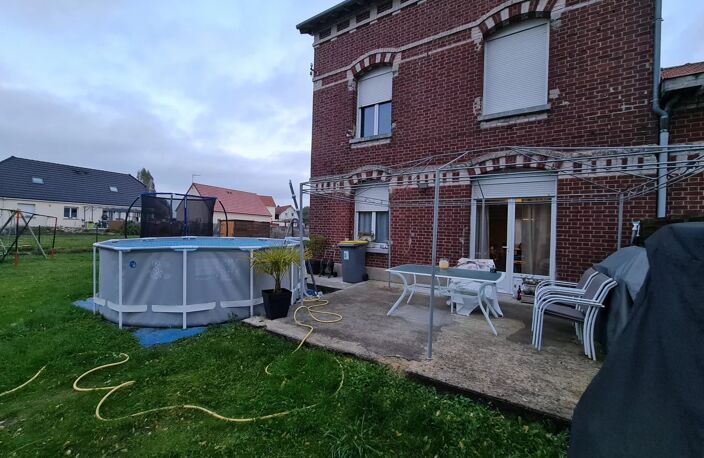 Maison en briques rouges Aulnois sous Laon — photo 2