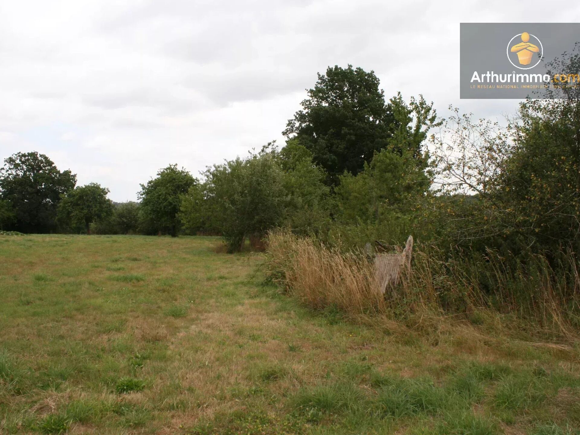 Vente Terrain 1100 m2 à Guégon · 42 500 €