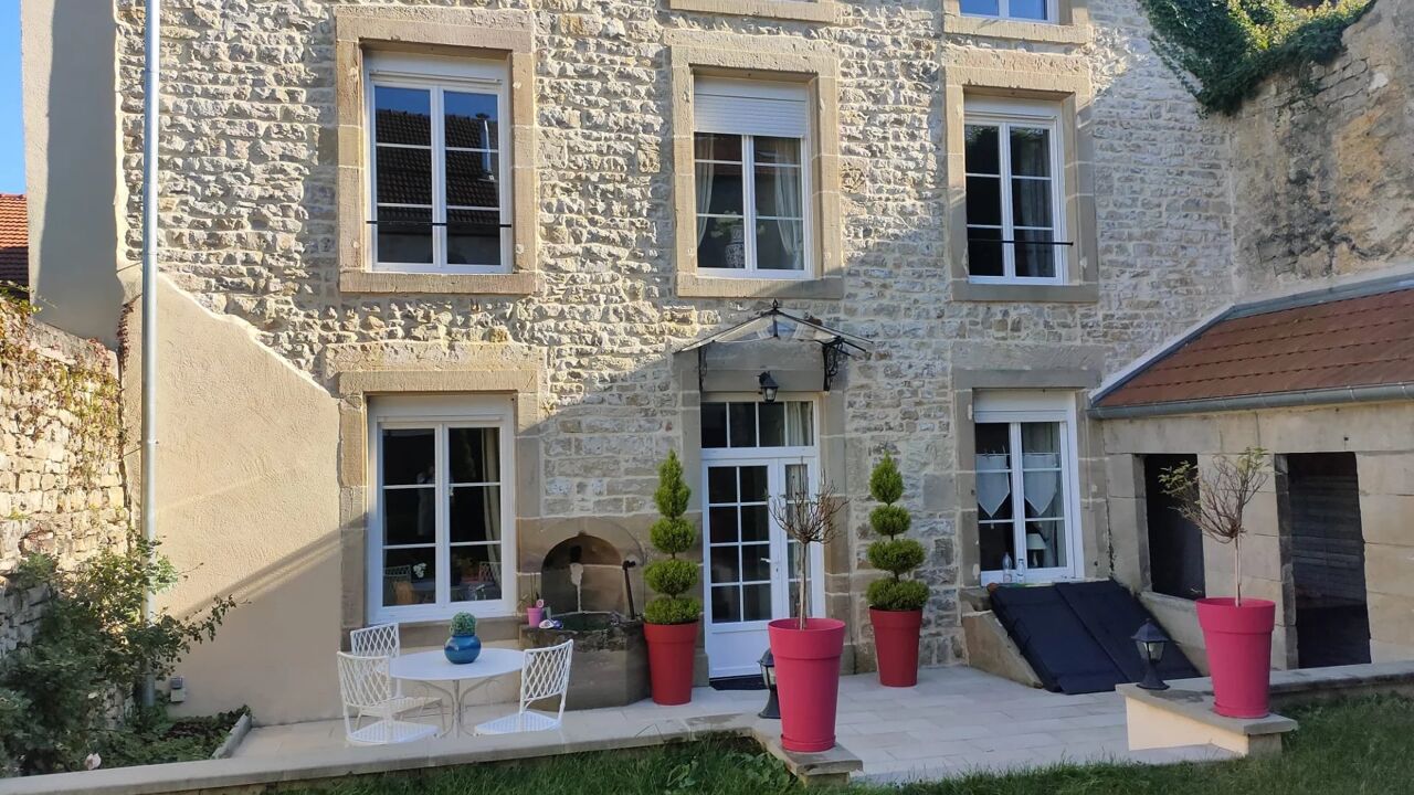 maison 5 pièces 197 m2 à Bourbonne-les-Bains (52400)