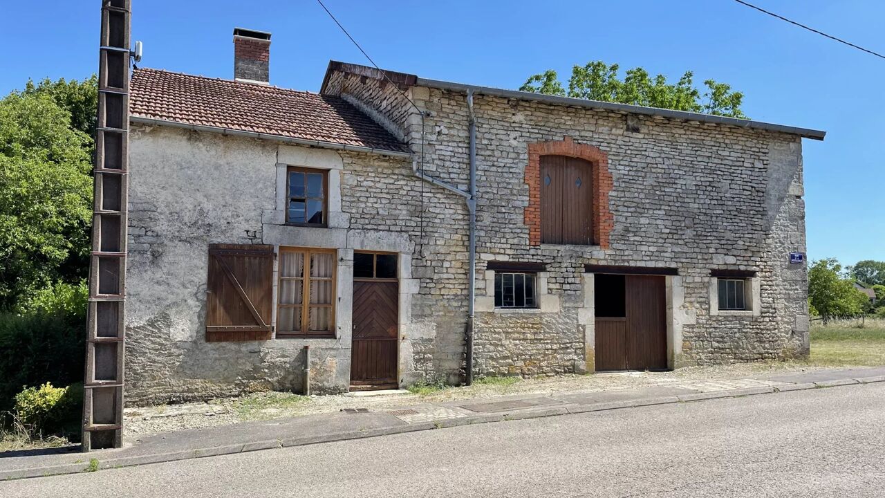 maison 3 pièces 148 m2 à Grand (88350)