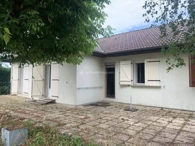 Agréable pavillon à rafraichir dans quartier calme — photo du bien