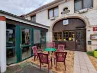 Immeuble locatif + Hotel/Restaurant — photo 2