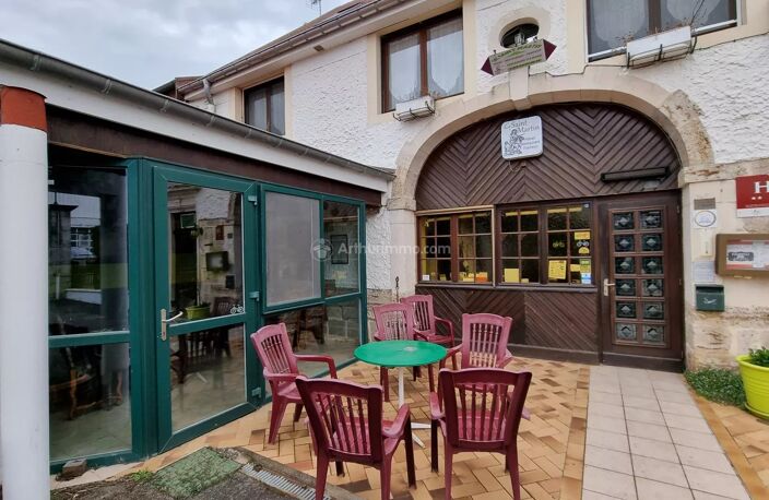 Immeuble locatif + Hotel/Restaurant — photo 2
