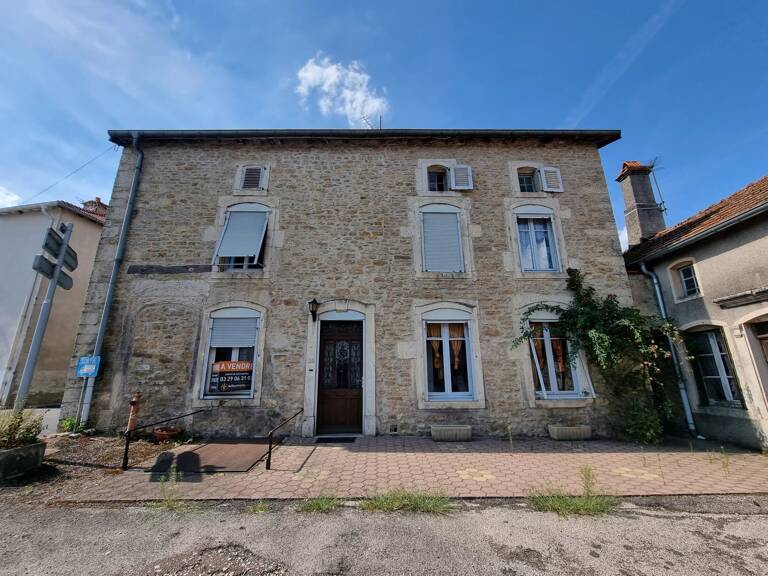 Maison avec grange et pigeonnier — photo 1