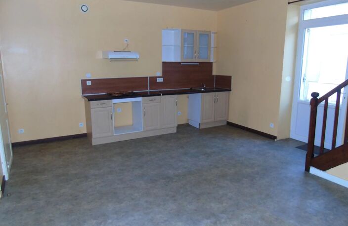 Bien vendu : Maison 50 m² Saint-Astier (24110) — photo 2