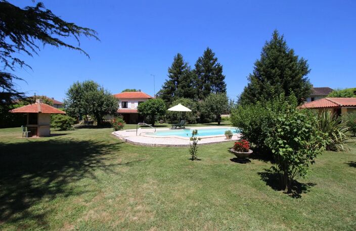 Bien vendu : Maison 164 m² Neuvic (24190) — photo 3