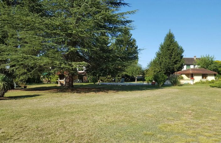 Bien vendu : Maison 164 m² Neuvic (24190) — photo 4