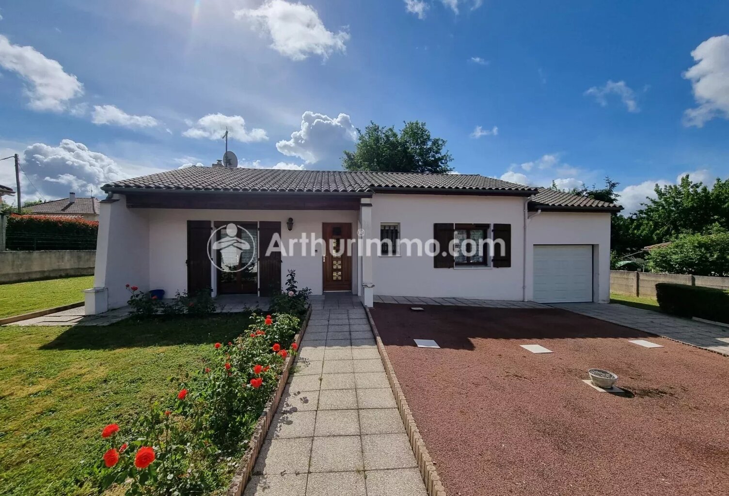 Maison  90 m² ,2 chambres, SAINT ASTIER — photo 1