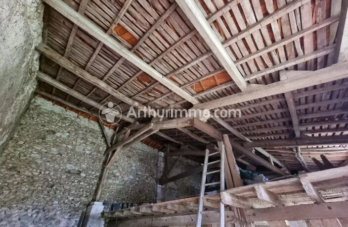 Grange de 93 m² à restaurer, proche NEUVIC et ST ASTIER — photo 3