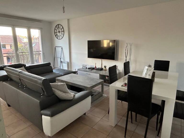 A Vendre T2 à LUISANT avec garage. — photo 1