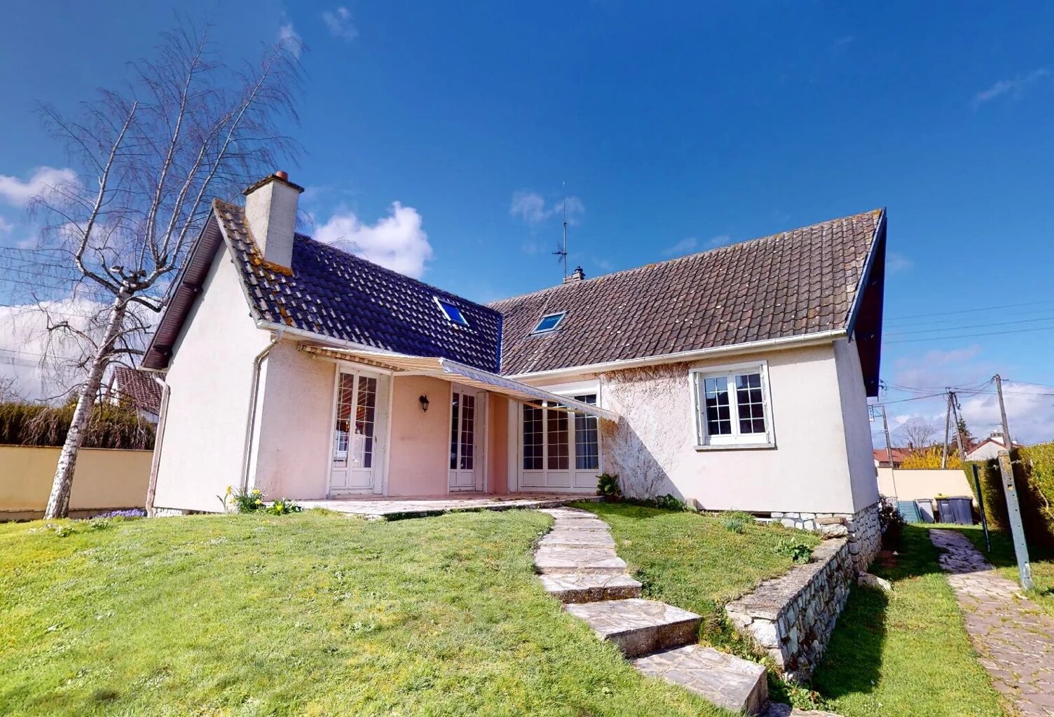 A VENDRE Maison 5 pièces COURVILLE SUR EURE — photo 1