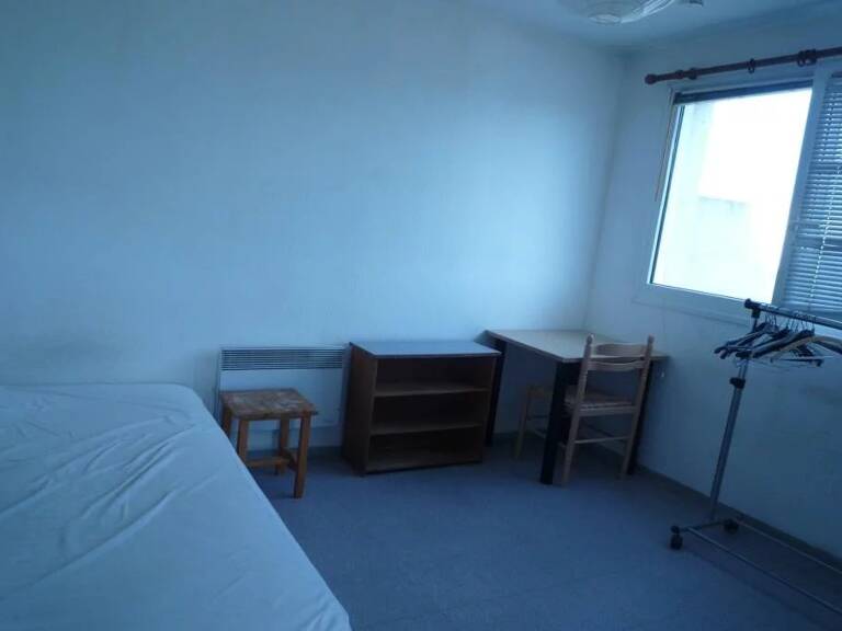 QUARTIER ARCEAUX, dans résidence étudiante sécurisée avec ascenseur,
au 4ème étage, studio de 19 m2, ... — photo 1