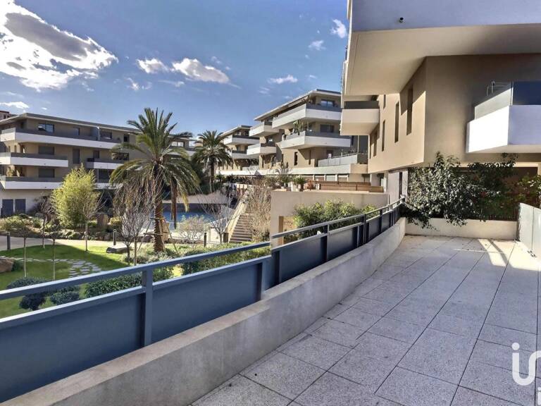 JUVIGNAC  APPARTEMENT F2  50m²  RECENT  LUMINEUX — photo 1