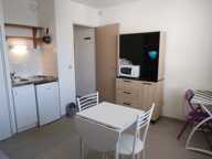 QUARTIER ARCEAUX  STUDIO  18,33m2  MEUBLE — photo 2