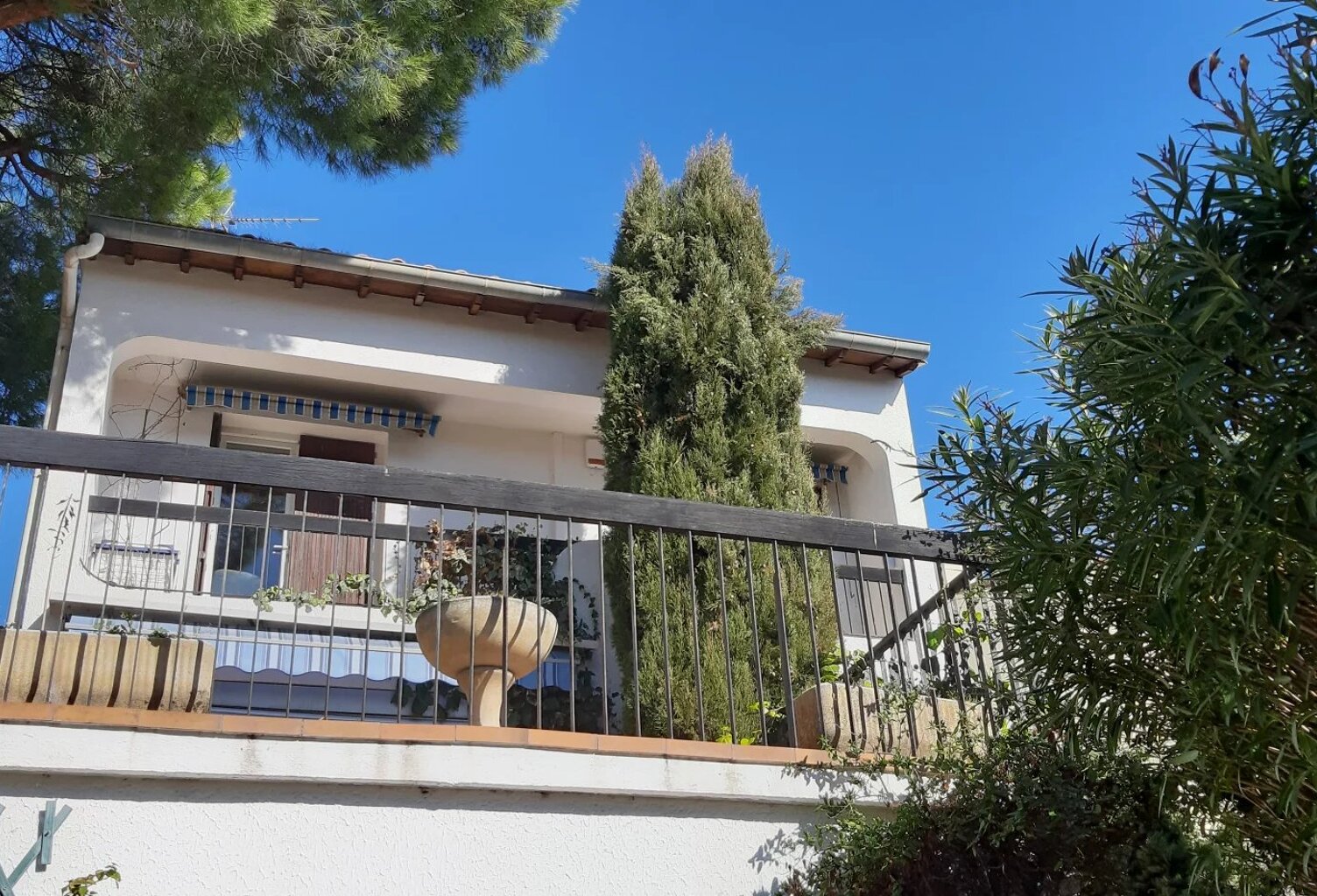 Maison type T6 4 chambres double séjour + garage et jardin - Hauts de Massane - — photo 1