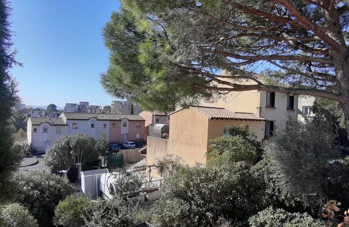 Maison type T6 4 chambres double séjour + garage et jardin - Hauts de Massane - — photo 3