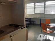 Arceaux: studio 18 m² dans résidence étudiante sécurisée avec parking. — photo 2