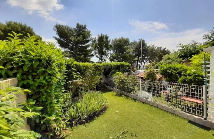 Maison 3 chambres avec 2 terrasses, jardin et garage au calme — photo 2