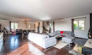 Maison 5 Pièces 220 m² à vendre à Grasse (06130)