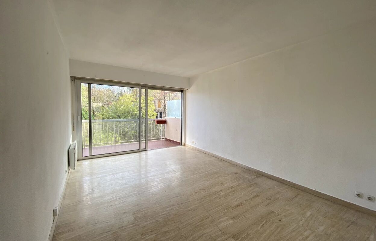 appartement 2 pièces 45 m2 à Grasse (06130)