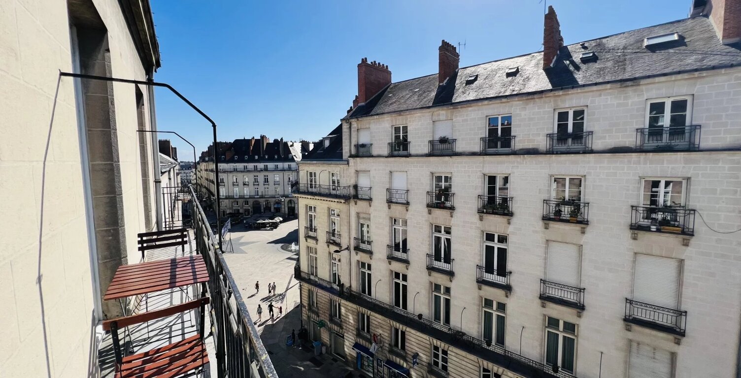 Nantes Graslin - Duplex de 60 m2 avec balcon — photo 1