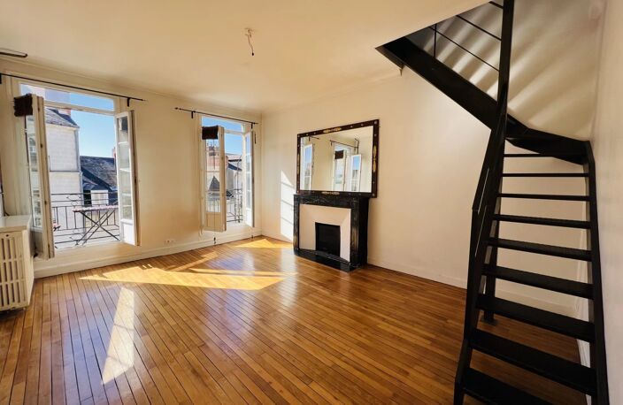 Nantes Graslin - Duplex de 60 m2 avec balcon — photo 2