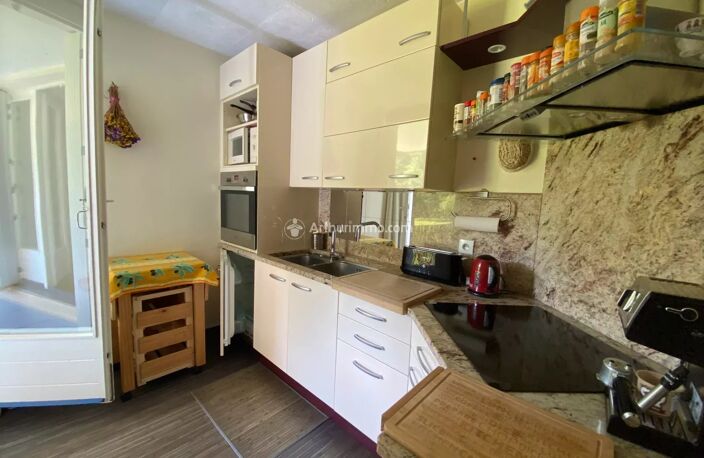 BAGNOLES DE L'ORNE - PROCHE DES CURES THERMALES - APPARTEMENT T2 - 55 M² - BALCON EXPOSE SUD — photo 2