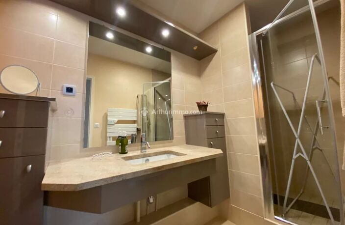 BAGNOLES DE L'ORNE - PROCHE DES CURES THERMALES - APPARTEMENT T2 - 55 M² - BALCON EXPOSE SUD — photo 3