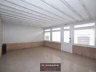 Immeuble comprenant un local commercial avec cour extérieure plu — photo 2