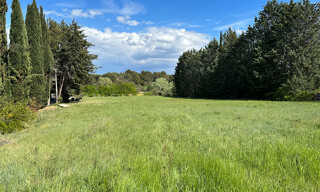 Terrain  1200 m² à vendre à Aix-en-Provence (13290)