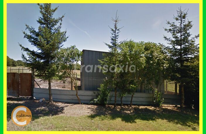TERRAIN  ET HANGAR — photo 2