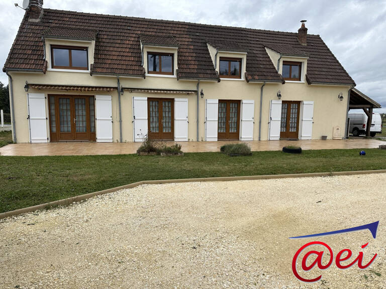 Sublime maison type 9 sur 1200 m² de terrain — photo 1