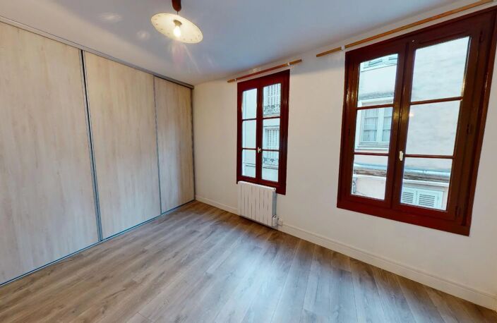 A vendre Appartement loué de 2 pièces en Basse Ville à CHARTRES — photo 5