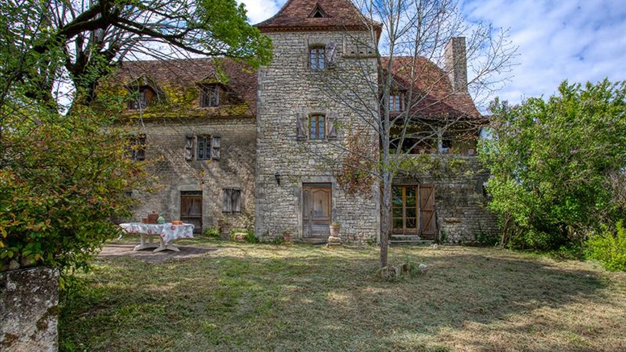 maison 5 pièces 199 m2 à vendre à Ginouillac (46300)