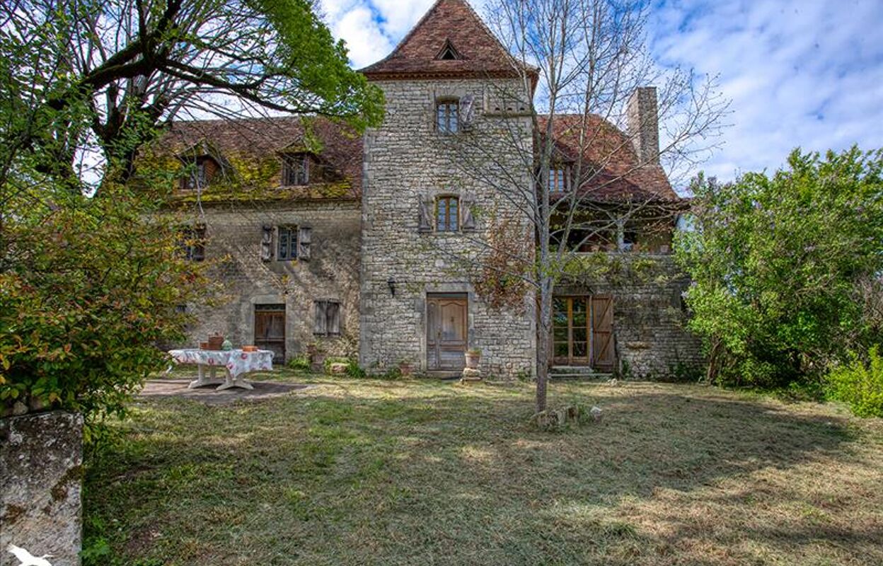 maison 5 pièces 199 m2 à vendre à Ginouillac (46300)