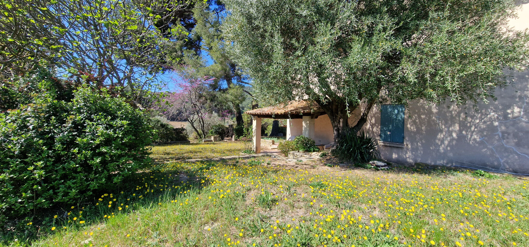 Villa / Maison  T7 à vendre Saint-Cyr-sur-Mer 83270