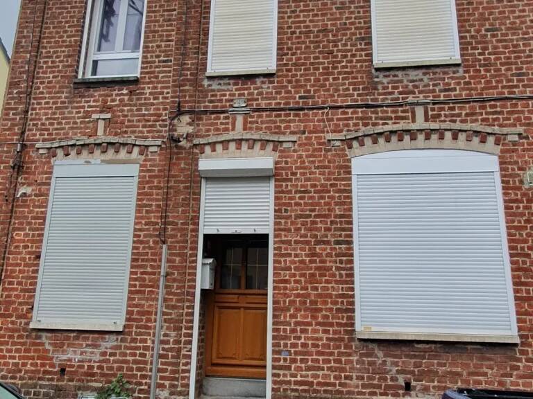 Maison   à vendre  — photo 1