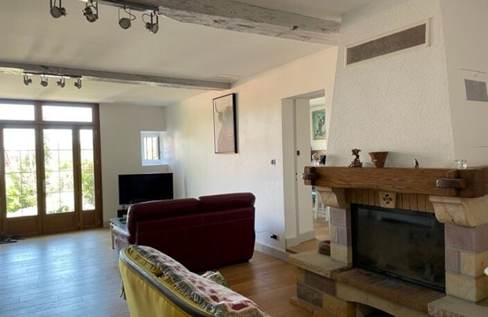 Jolie ferme à l'intérieur des terres — photo 5