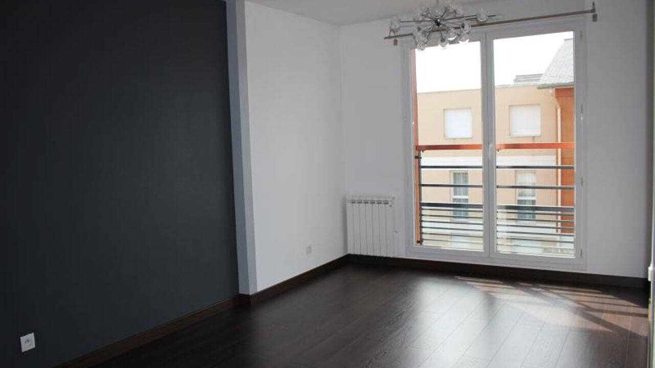 appartement 3 pièces 53 m2 à vendre à Saint-Maximin (60740)