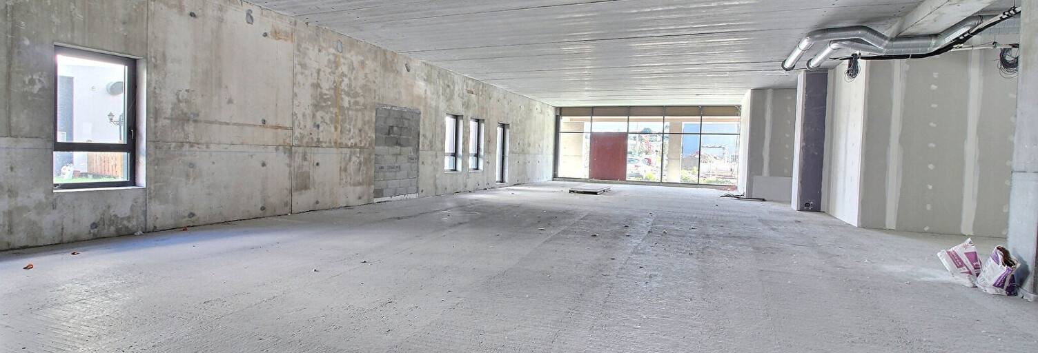 Commerce  110 m² à vendre à Saint-Just-Saint-Rambert (42170)