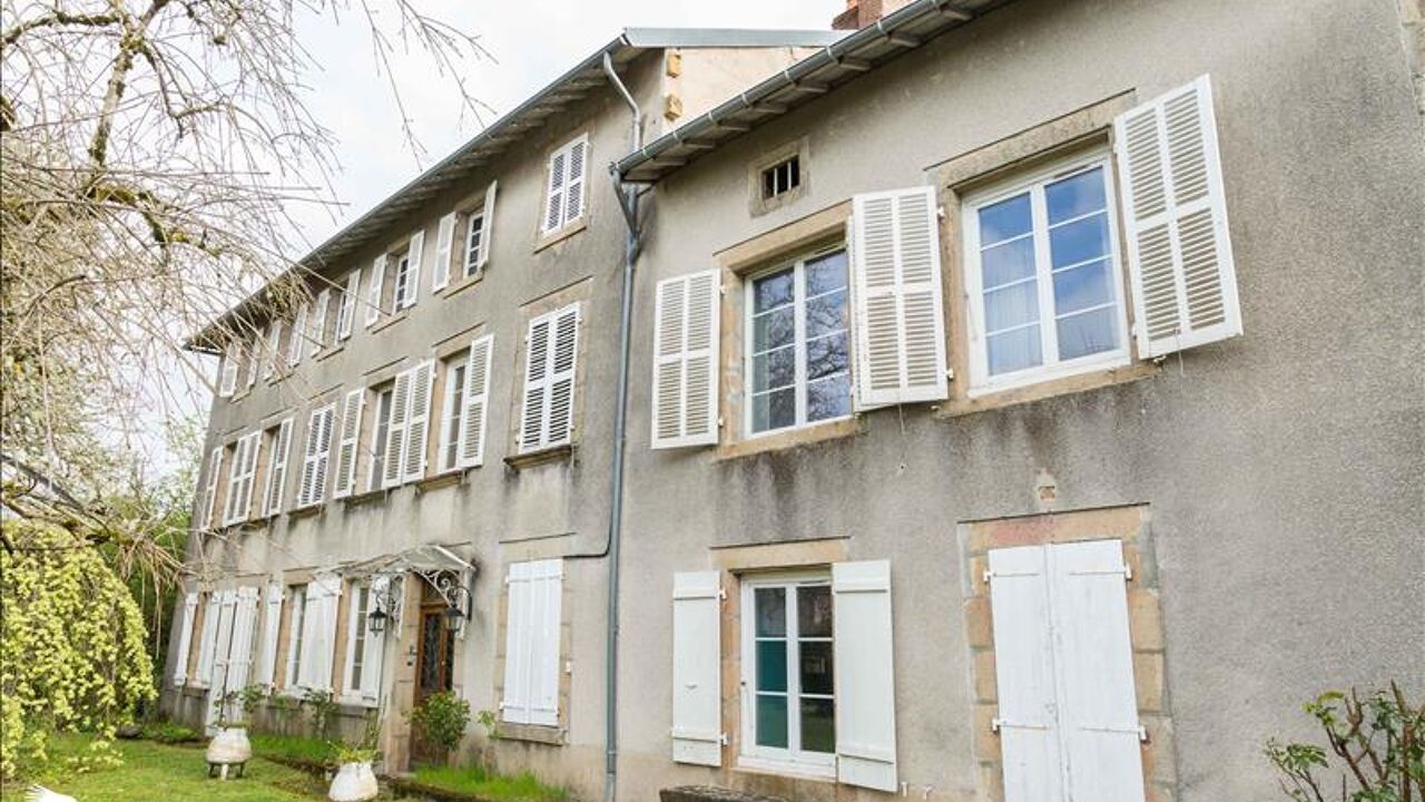 maison 9 pièces 247 m2 à vendre à Bourganeuf (23400)