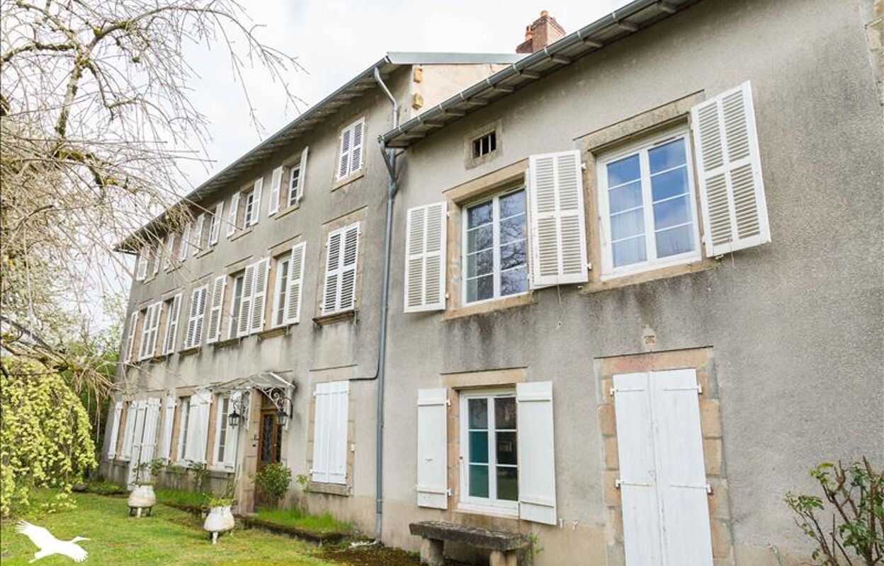 maison 9 pièces 247 m2 à vendre à Bourganeuf (23400)